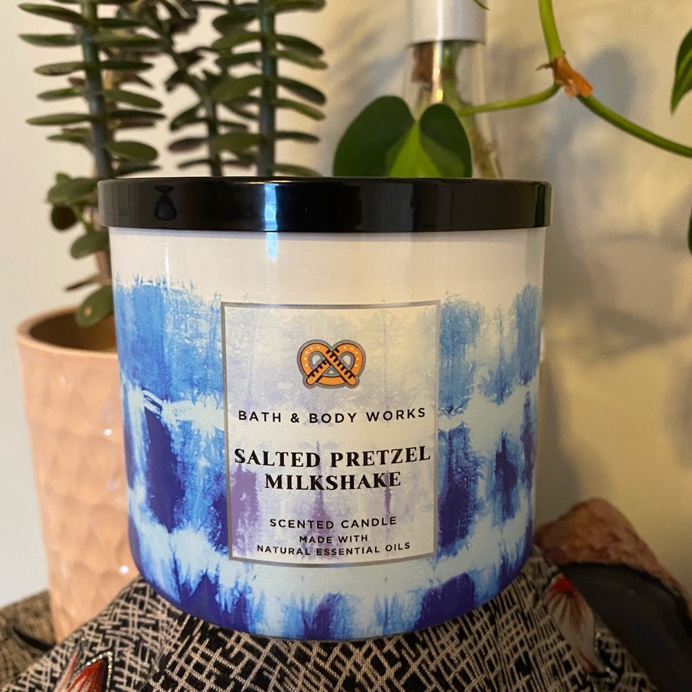 New Salted Pretzel Milkshake B&BW 3 Wick Candle